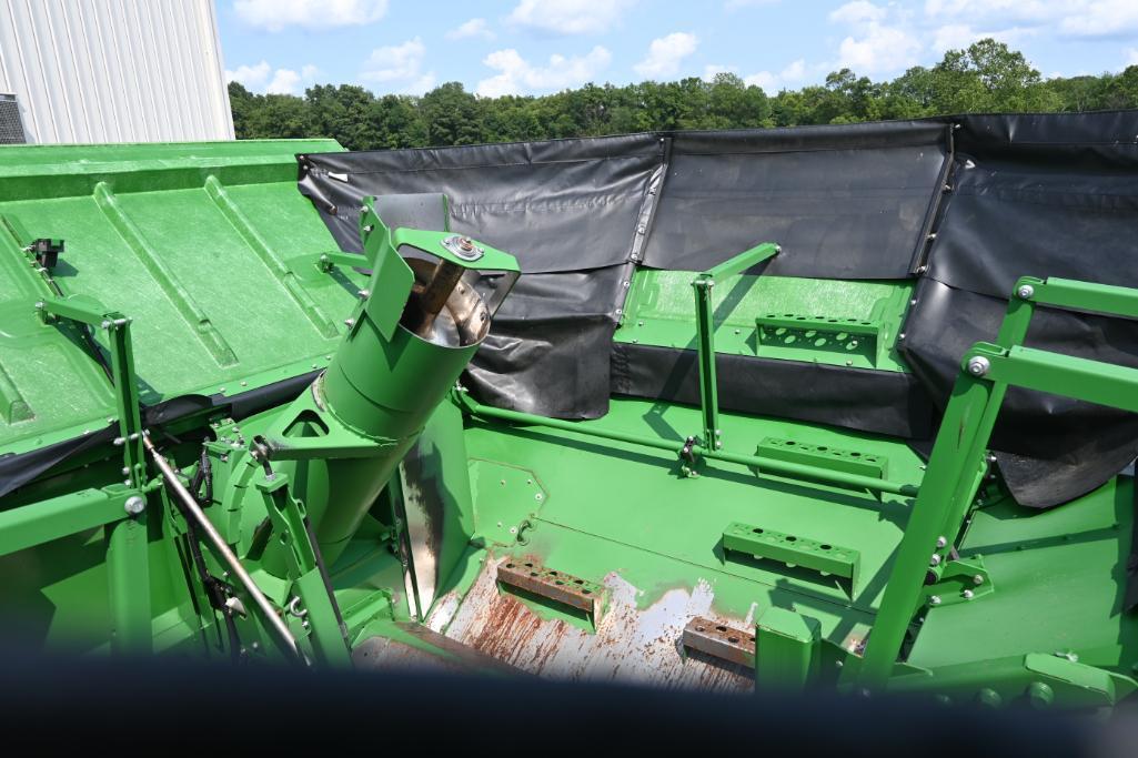 2013 John Deere S670 2wd combine