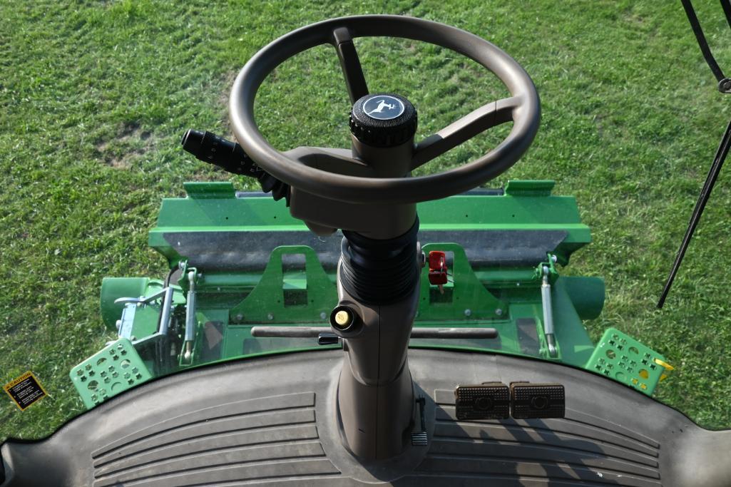 2013 John Deere S670 4wd combine