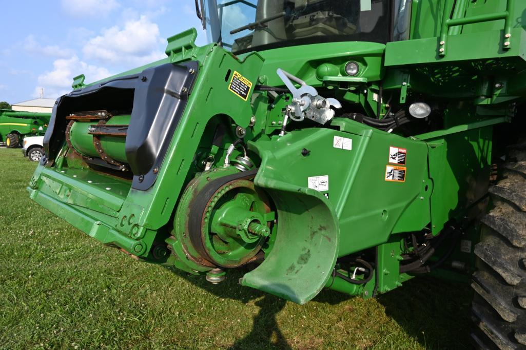 2013 John Deere S670 4wd combine