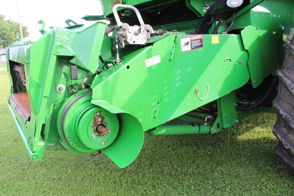 2004 John Deere 9860 4wd combine