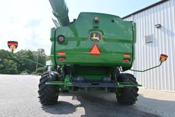 2013 John Deere S680 4wd combine