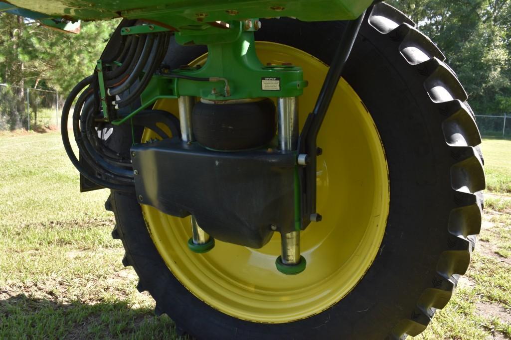 2014 John Deere R4030 self-propelled sprayer