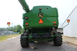 2012 John Deere S680 4wd combine