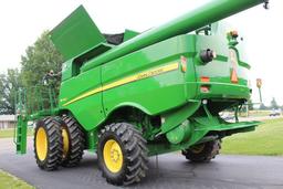 2013 John Deere S660 4wd combine