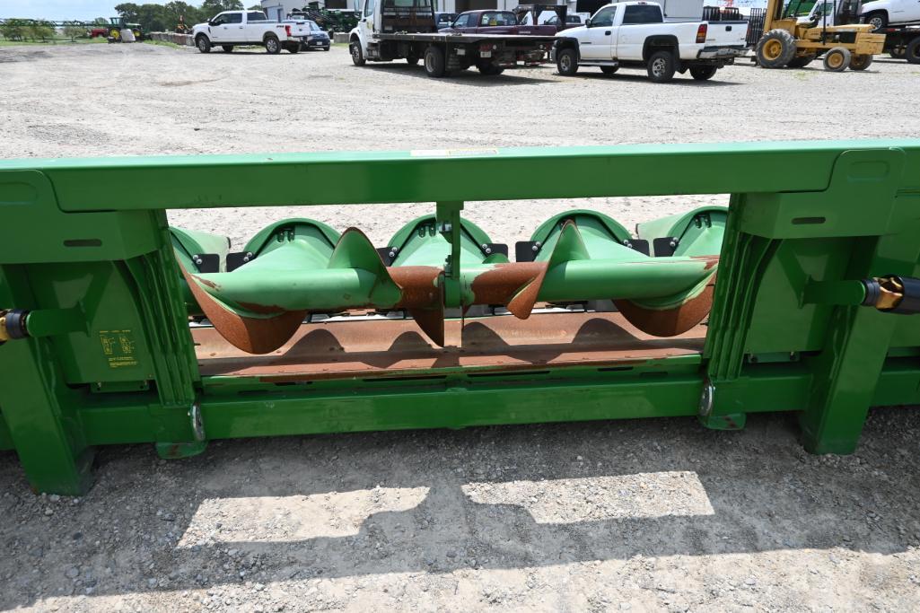 2014 John Deere 612C 12 row 30" corn head