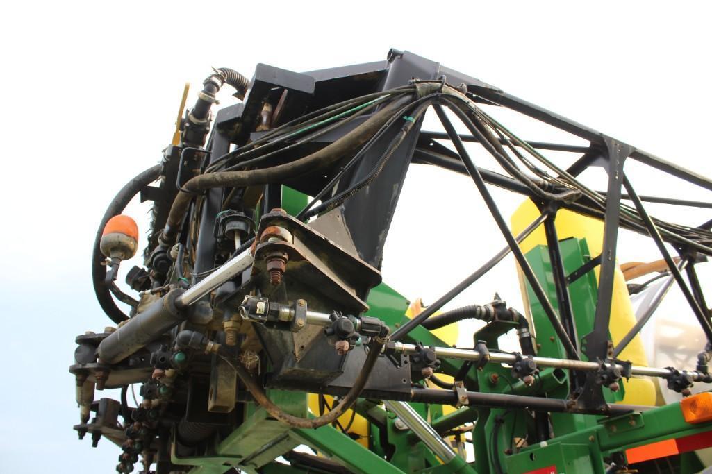 2013 John Deere 4940 self-propelled sprayer