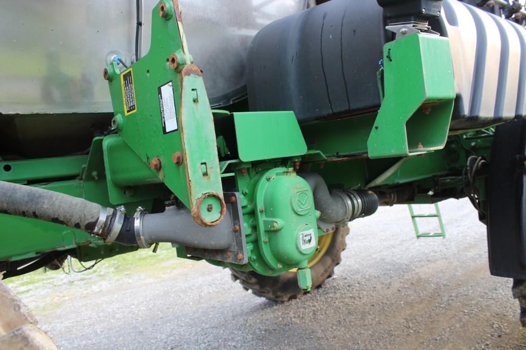 2013 John Deere 4940 self-propelled sprayer