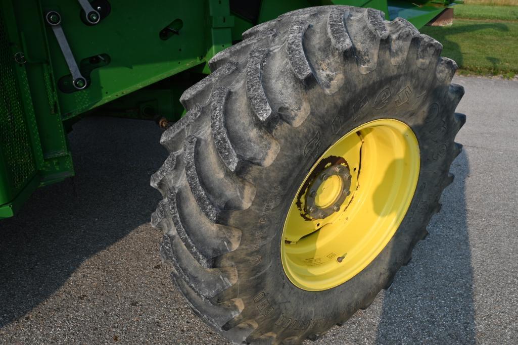 2001 John Deere 9650 2wd combine