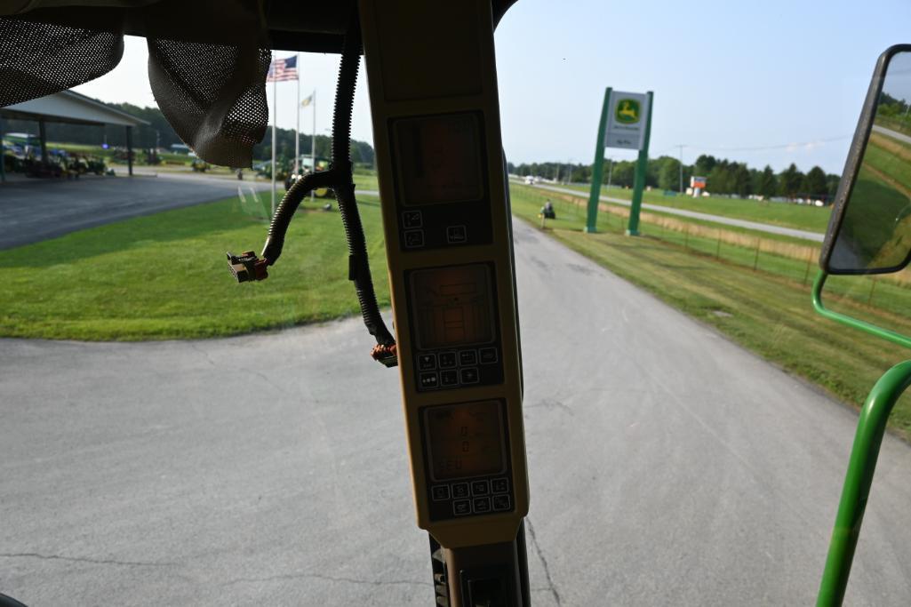 2001 John Deere 9650 2wd combine