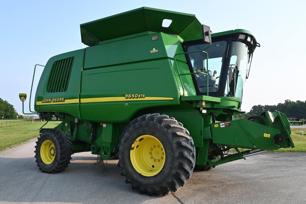 2001 John Deere 9650 2wd combine