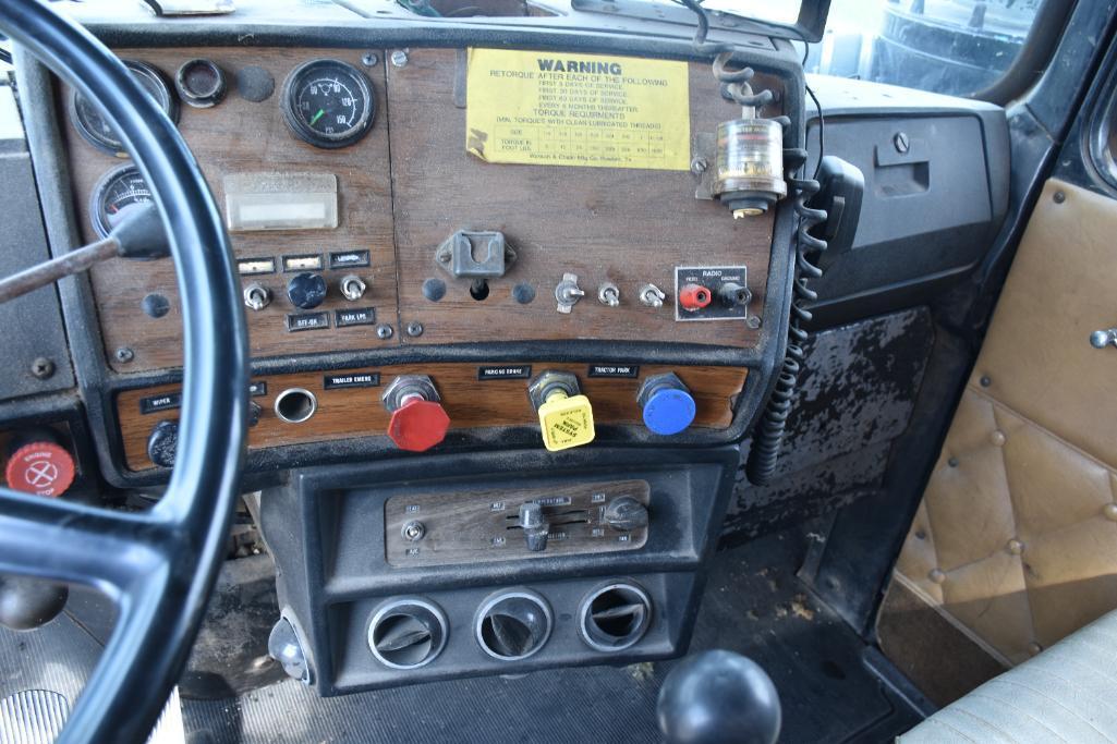 1980 Mack RS600L Value Liner grain truck