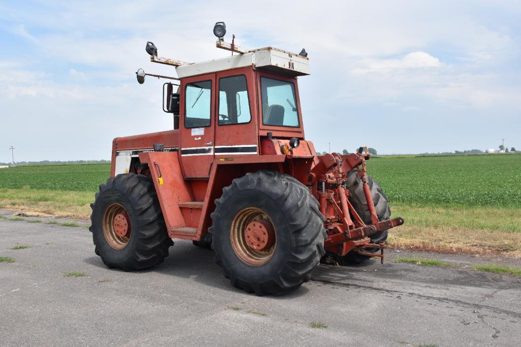 1977 International 4186 4wd tractor