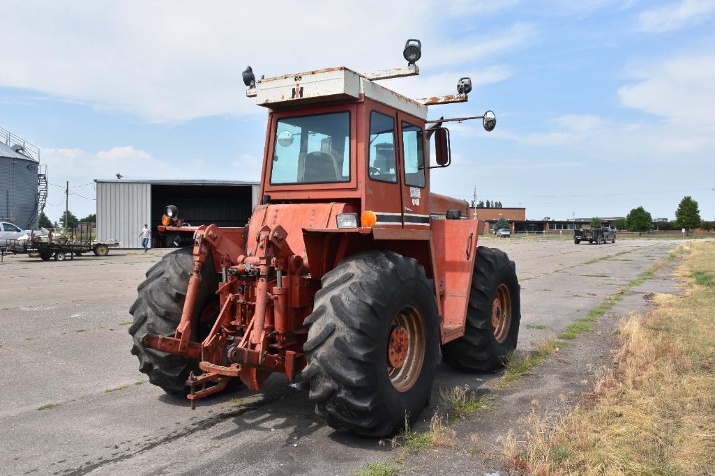 1977 International 4186 4wd tractor