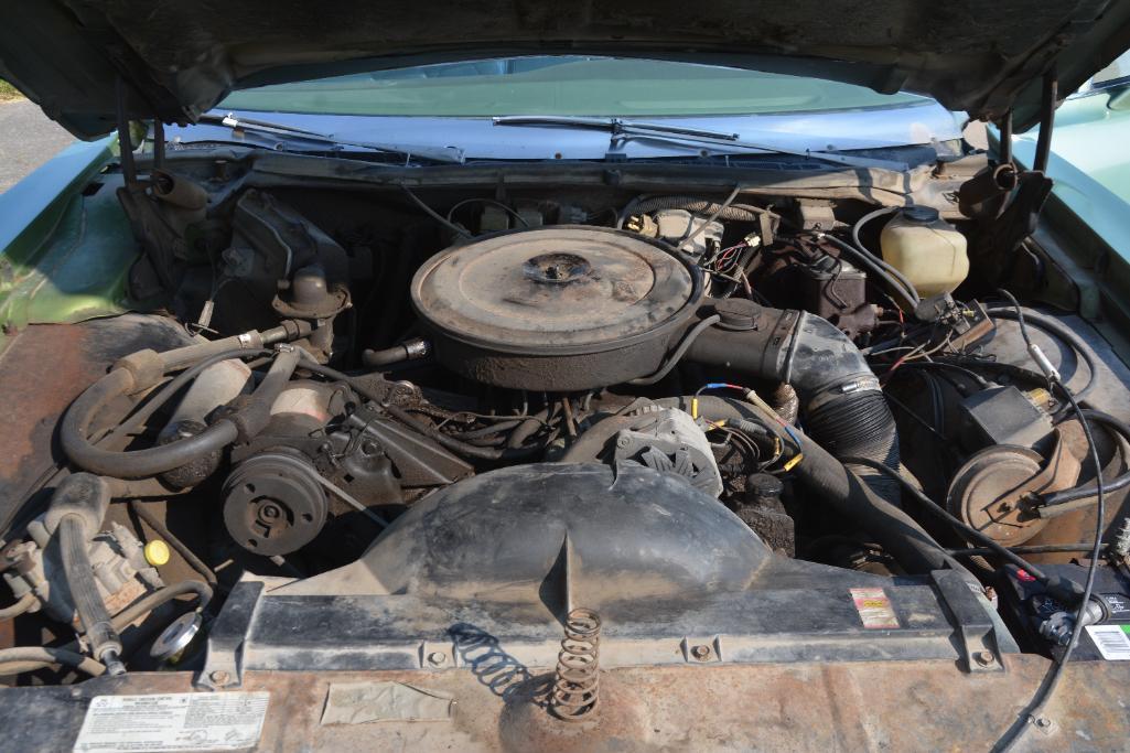 1974 Pontiac Grand Safari station wagon