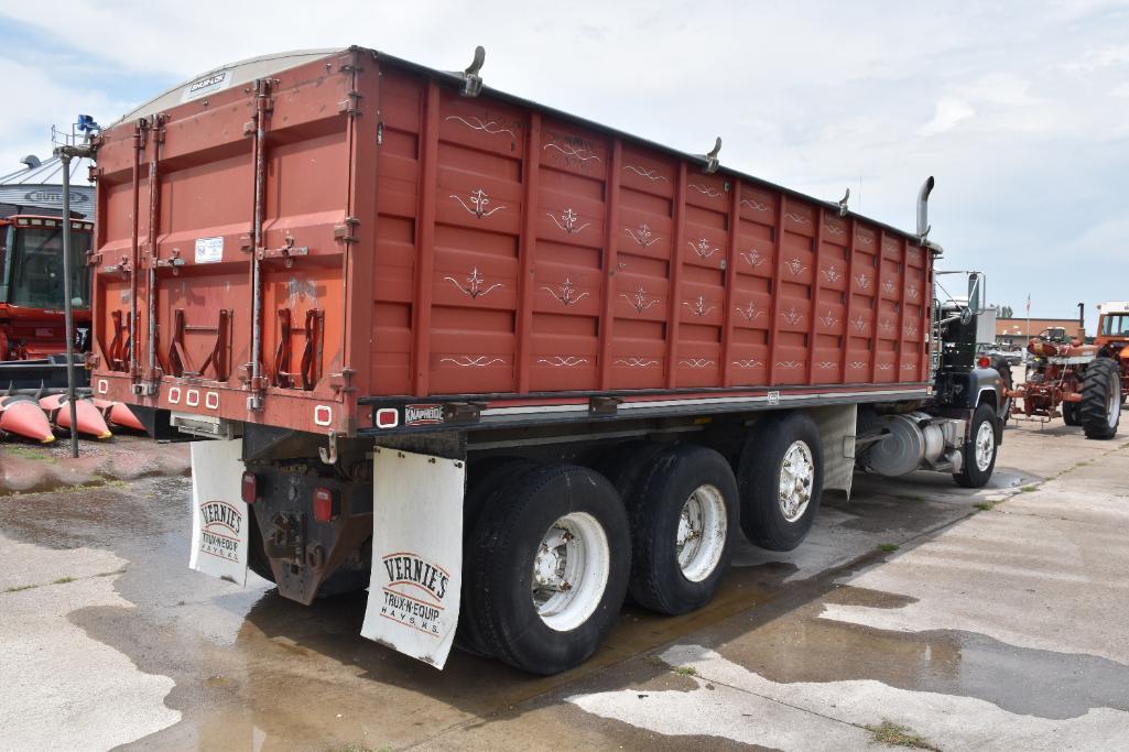 1983 Mack RS600L Econodyne grain truck