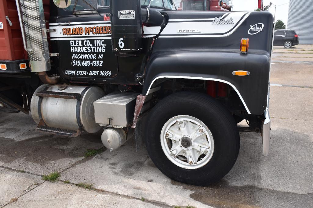 1983 Mack RS600L Econodyne grain truck