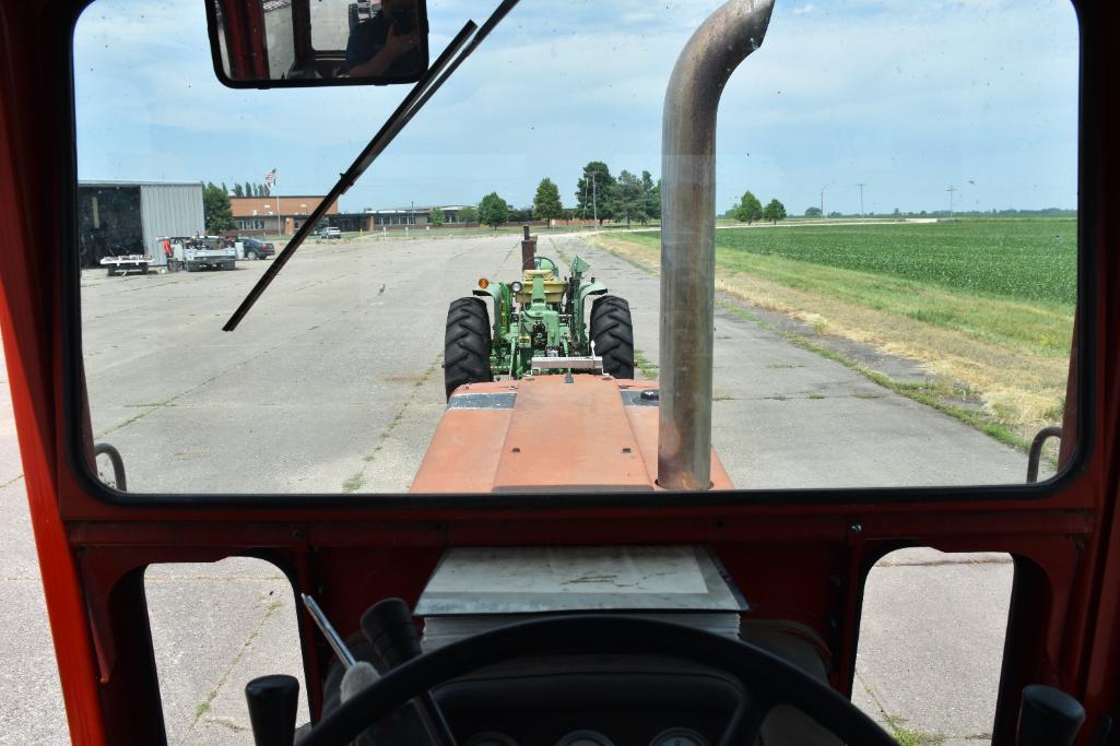 1976 International 1066 2wd tractor