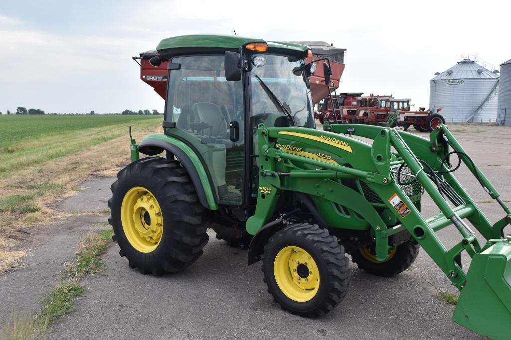 2009 John Deere 4720 MFWD tractor