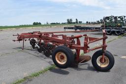 International 720 5 bottom plow