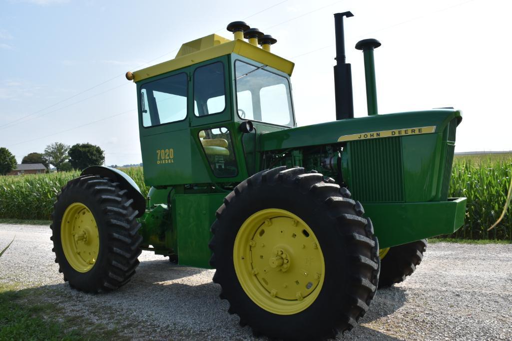 1971 John Deere 7020 4wd tractor