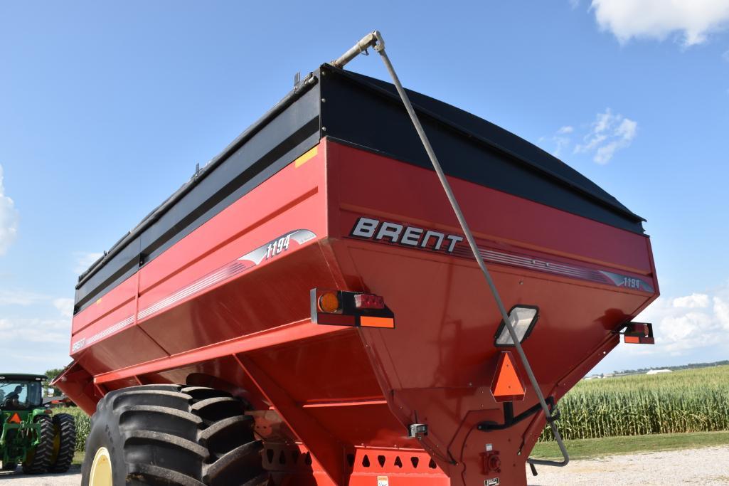 2010 Brent 1194 Avalanche grain cart