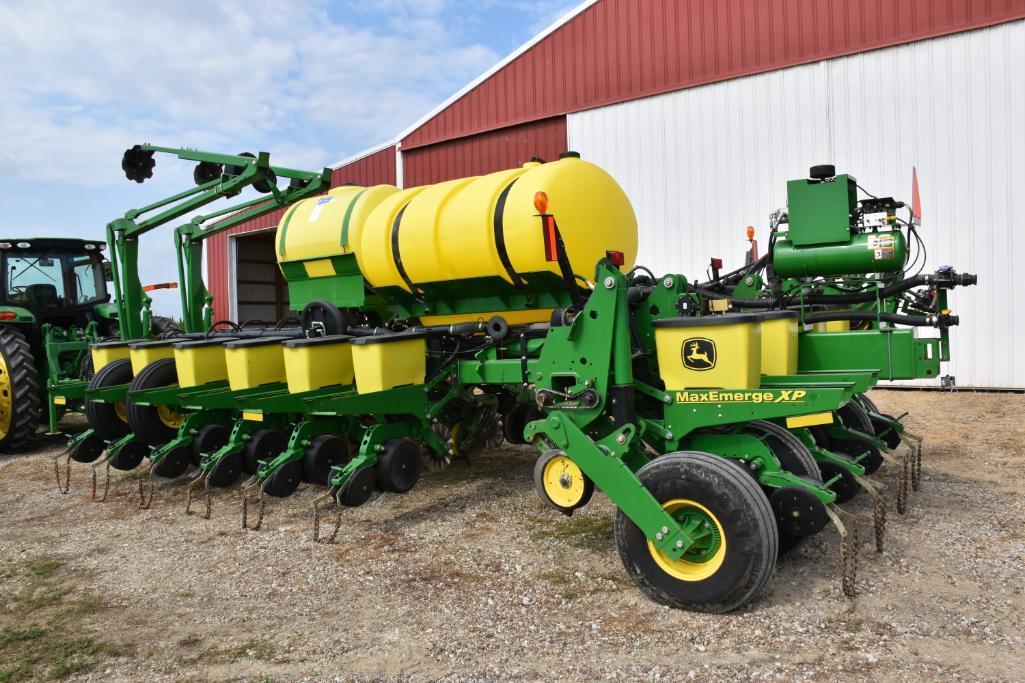 2012 John Deere 1770NT 16 row 30" planter