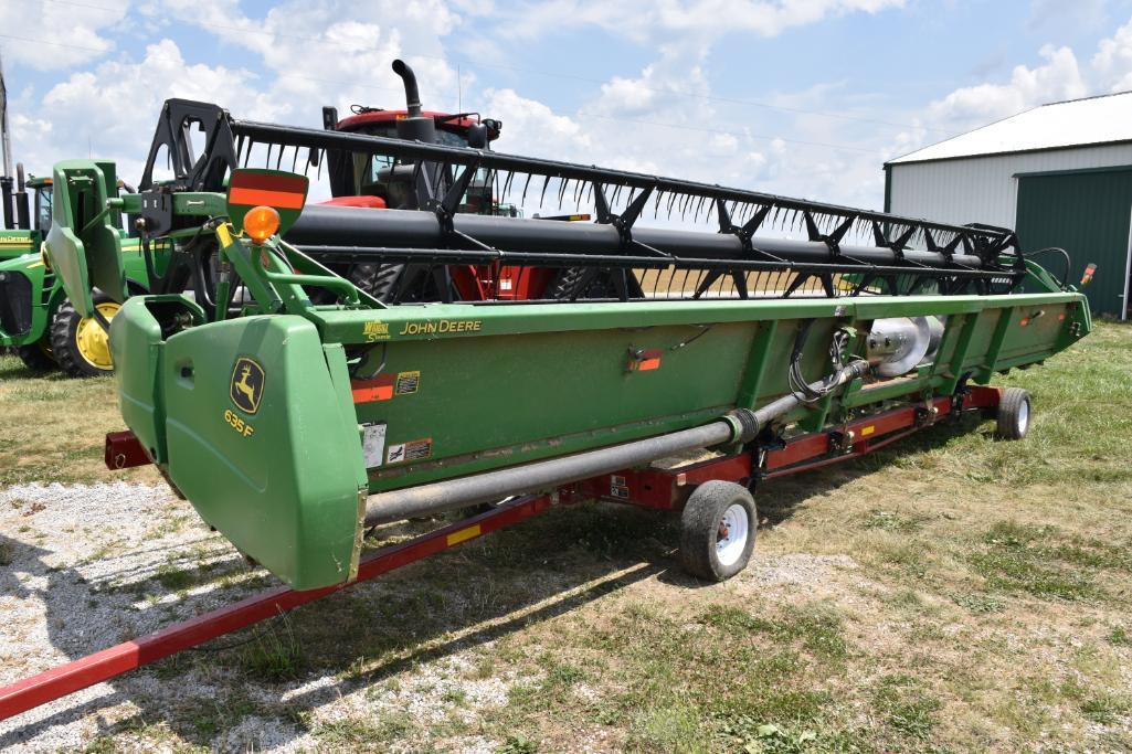 2010 John Deere 635F 35' HydraFlex platform