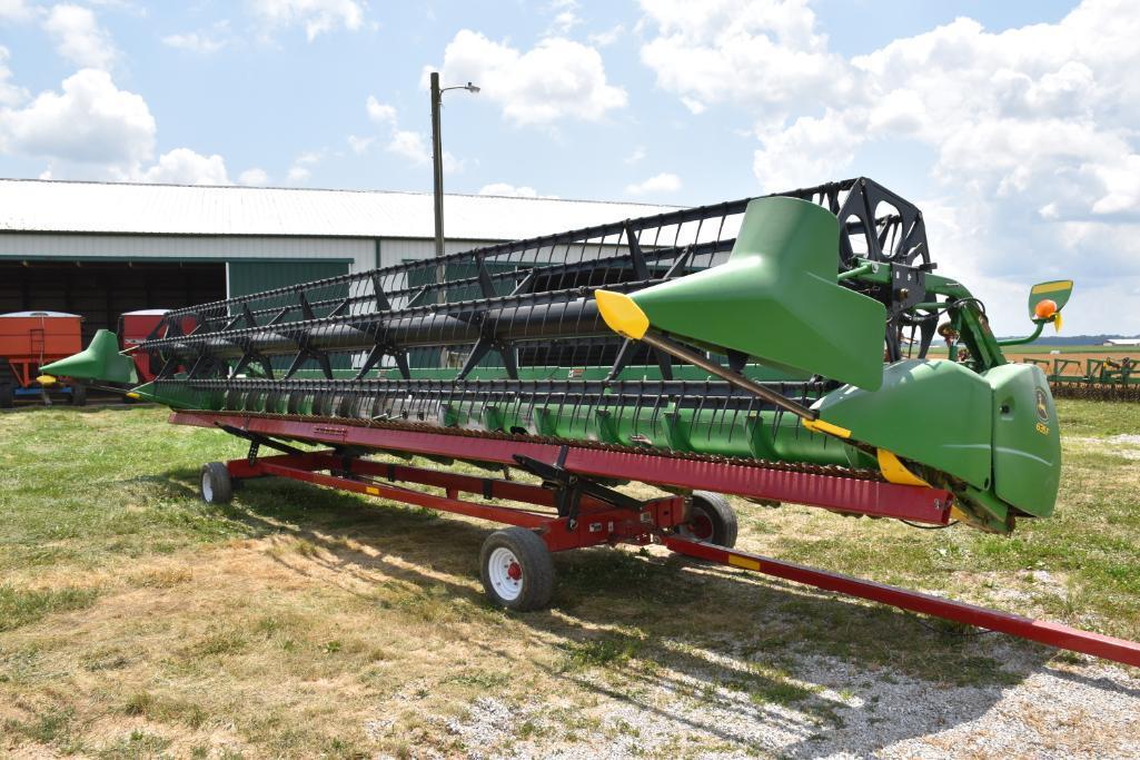 2010 John Deere 635F 35' HydraFlex platform