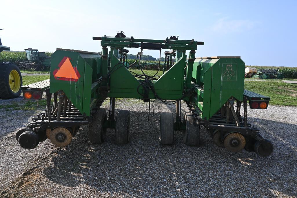 Great Plains Solid Stand 30 30' grain drill