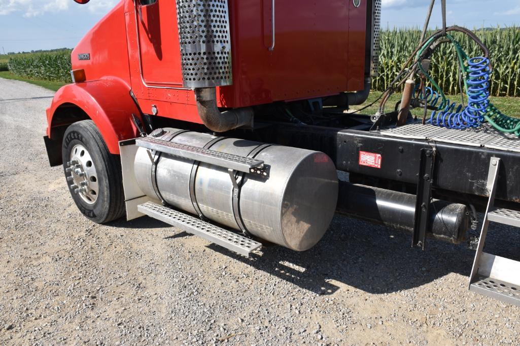 2007 Kenworth T800 day cab semi