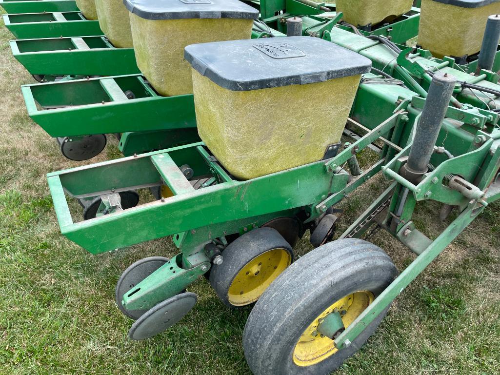 John Deere 7000 12 row 30" planter