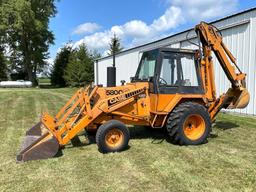 Case 580C 2WD backhoe