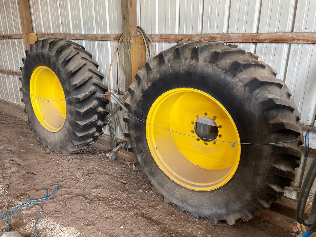 1977 John Deere 4630 2wd tractor