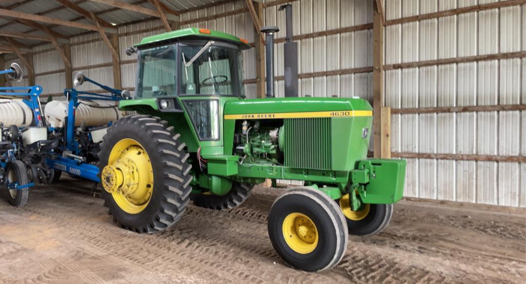 1977 John Deere 4630 2wd tractor