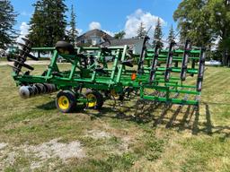 John Deere 724 20' soil finisher