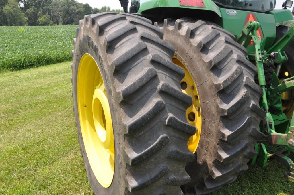 2000 John Deere 8410 MFWD tractor