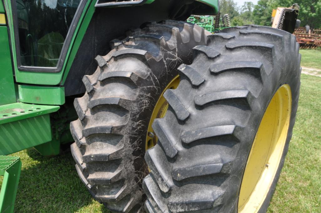 1981 John Deere 4440 2wd tractor