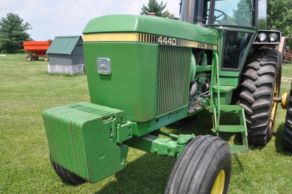 1981 John Deere 4440 2wd tractor