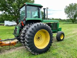 1981 John Deere 4440 2wd tractor