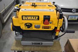 Dewalt DW735 13? Planer With Delta miter saw/planer on stand