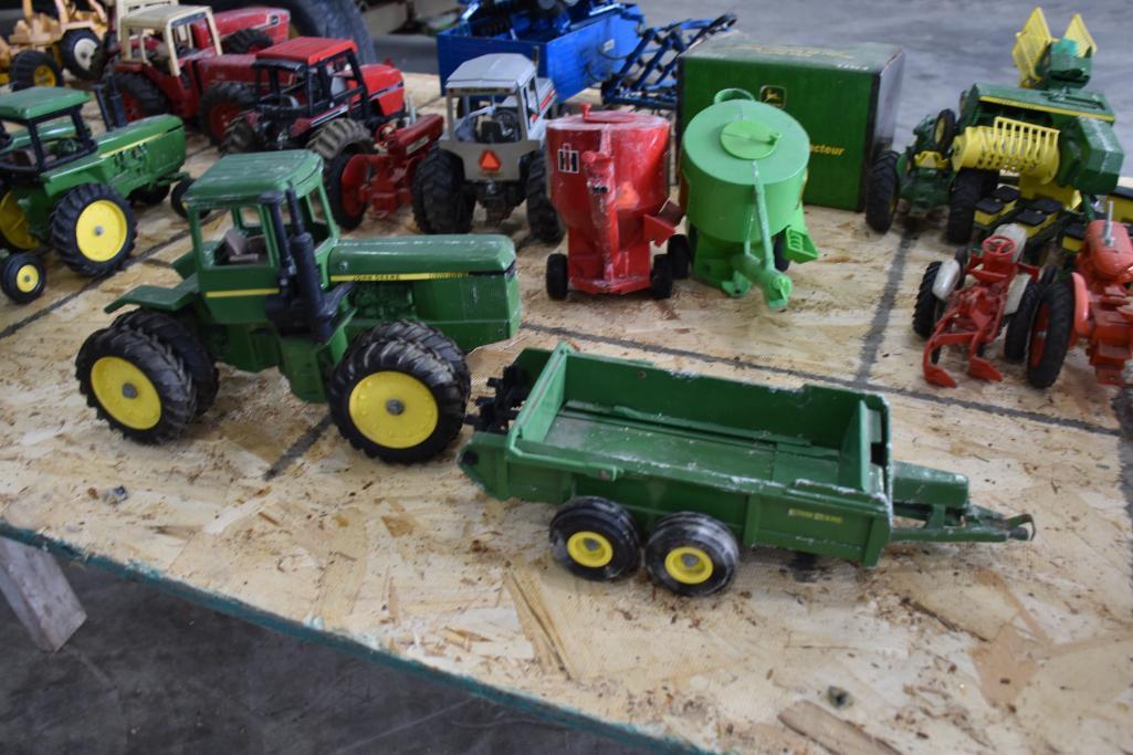 John Deere tractor and manure spreader