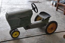 John Deere metal pedal tractor