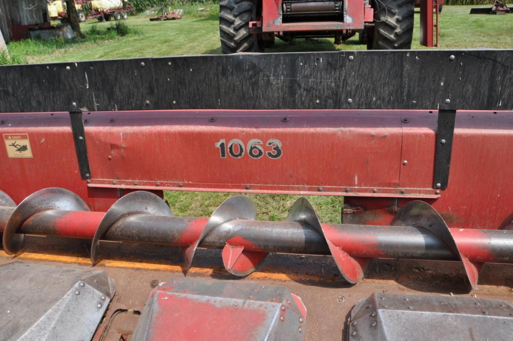 Case-IH 1063 6 row 30" corn head