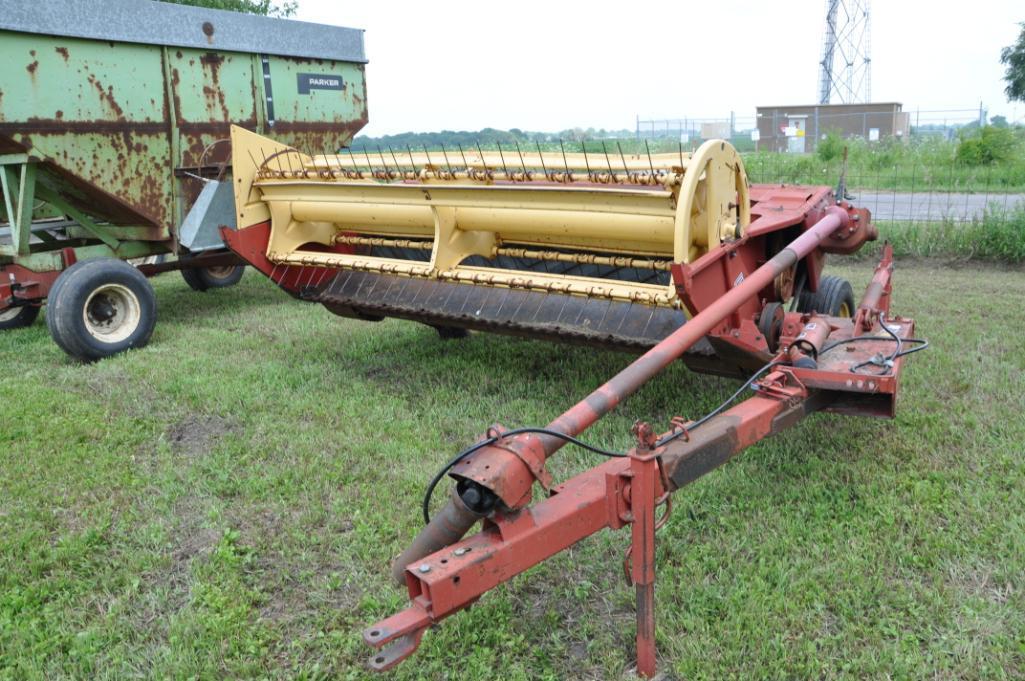 New Holland 469 haybine