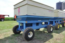 DMI D470 gravity wagon