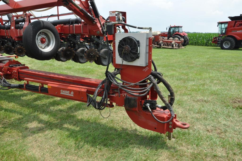 2007 Case-IH 1240 16 row 30" planter