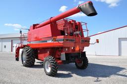 2004 Case-IH 2366 2wd combine