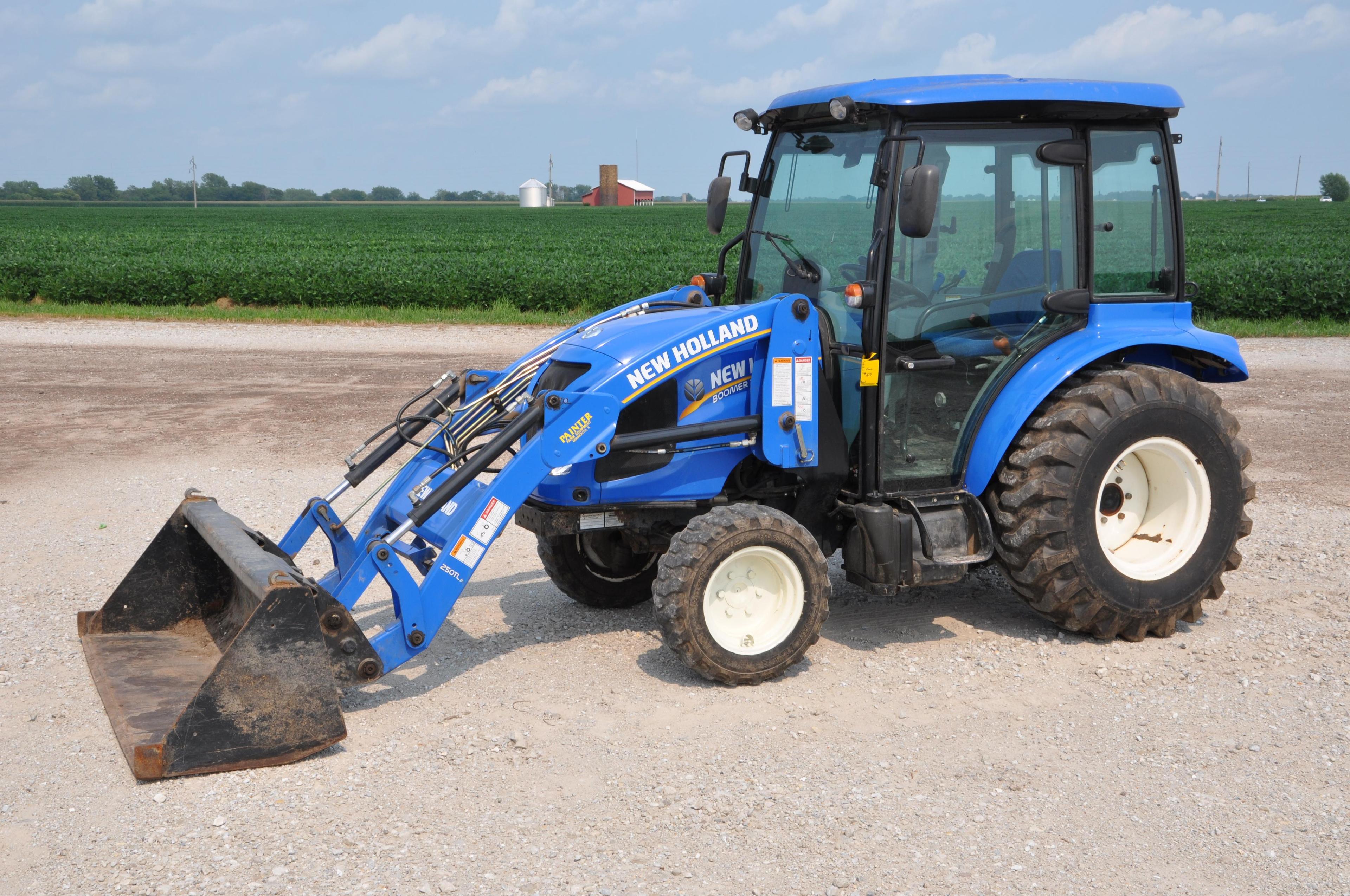 2016 New Holland Boomer 37 MFWD compact utility tractor