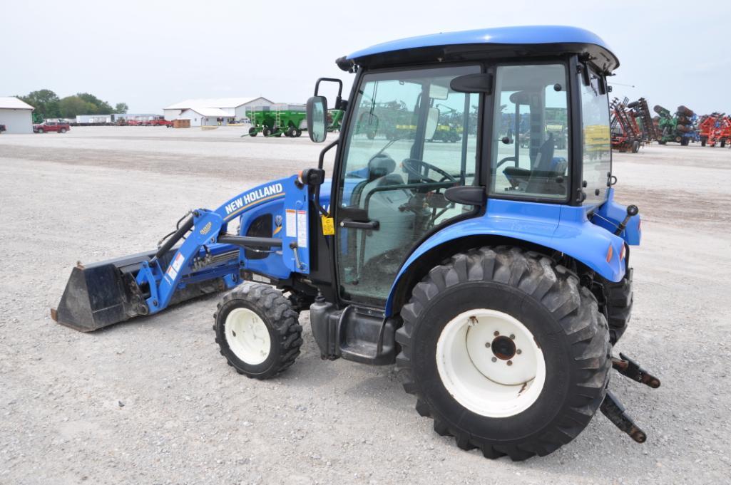 2016 New Holland Boomer 37 MFWD compact utility tractor