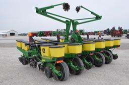 2013 John Deere 1760 12 row 30" planter